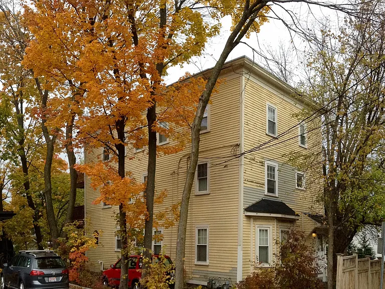 View of the building. Apt. 2 is on the top floor.