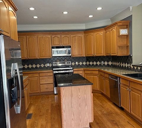 4th image of 1702 Mildare Ct