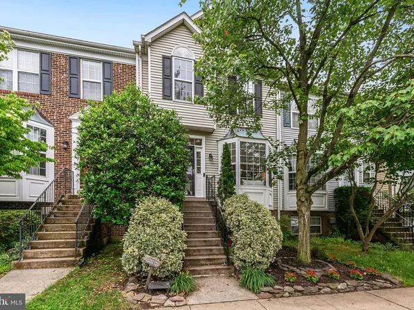 2505 Lesh Ct, Crofton, MD 21114