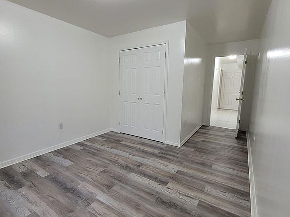 5th image of 958 E 212th St