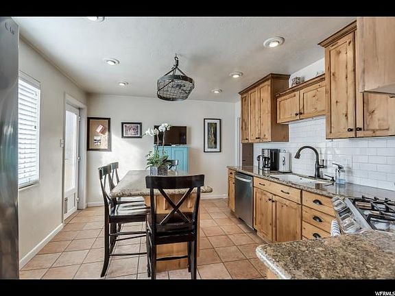 3rd image of 1870 E Northwoodside Dr