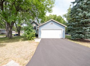 7359 Williams Ln, Eden Prairie, MN 55346