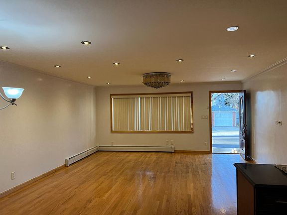 4th image of 15014 15th Dr Floor 1