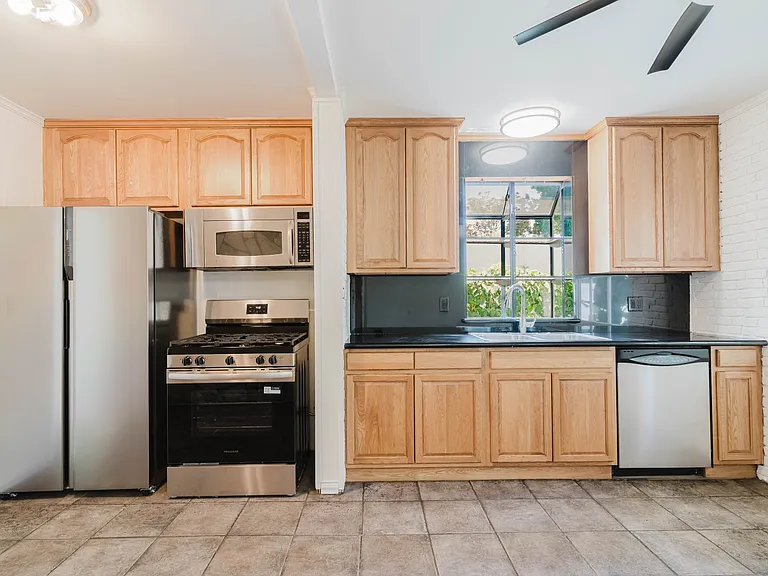 7114 Cantaloupe Ave — Photo 11