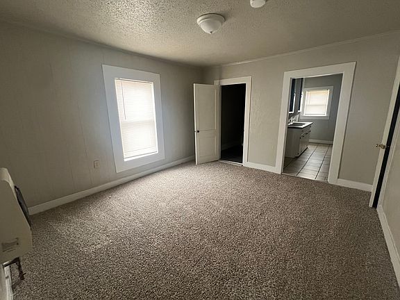 3rd image of 307 N A St