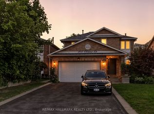 100 Eleanor Cir, Richmond Hill, ON L4C 6K7