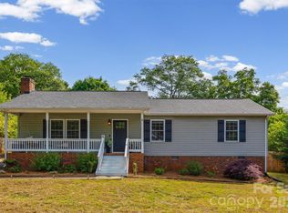 1704 Cardinal Ct, Belmont, NC 28012
