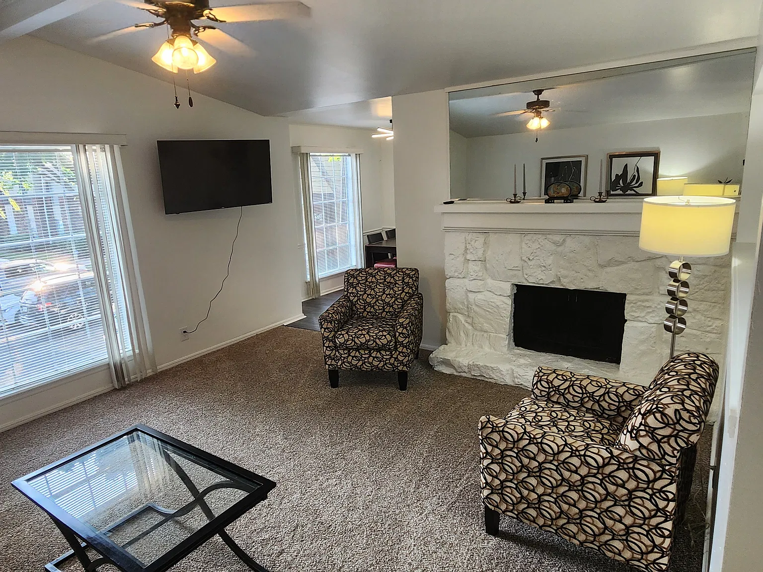 2 bed, 1156 sqft, $1,250 — Photo 3