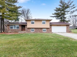 3N530 Locust Ave, West Chicago, IL 60185