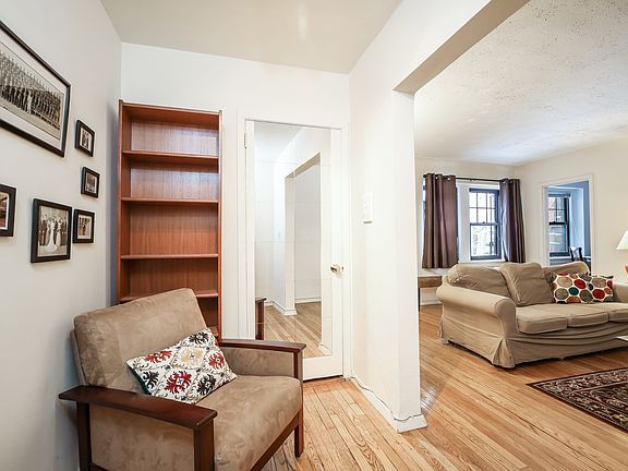 Entry foyer with closet