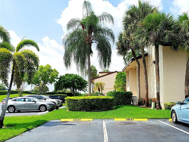 8770 Azalea Ct #203 — Photo 33