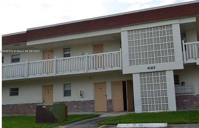 1st image of 4165 SW 67th Ave APT 212B