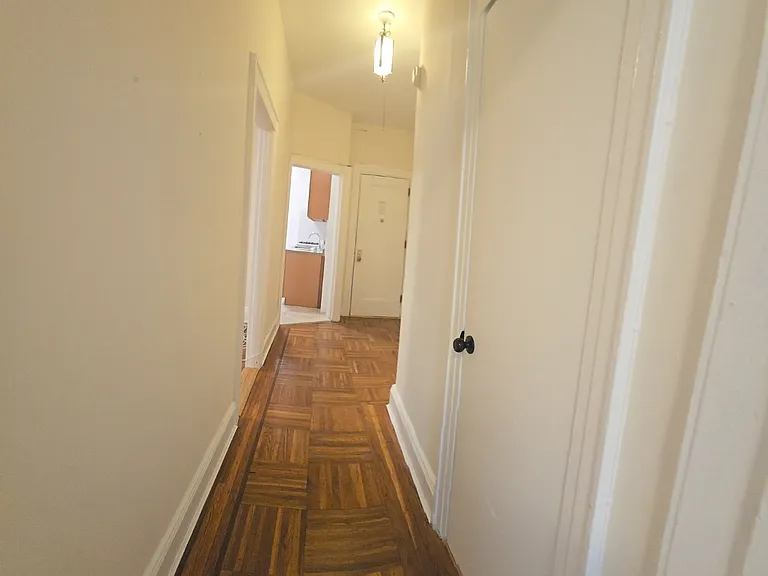 19839 32nd Ave #B6 — Photo 9