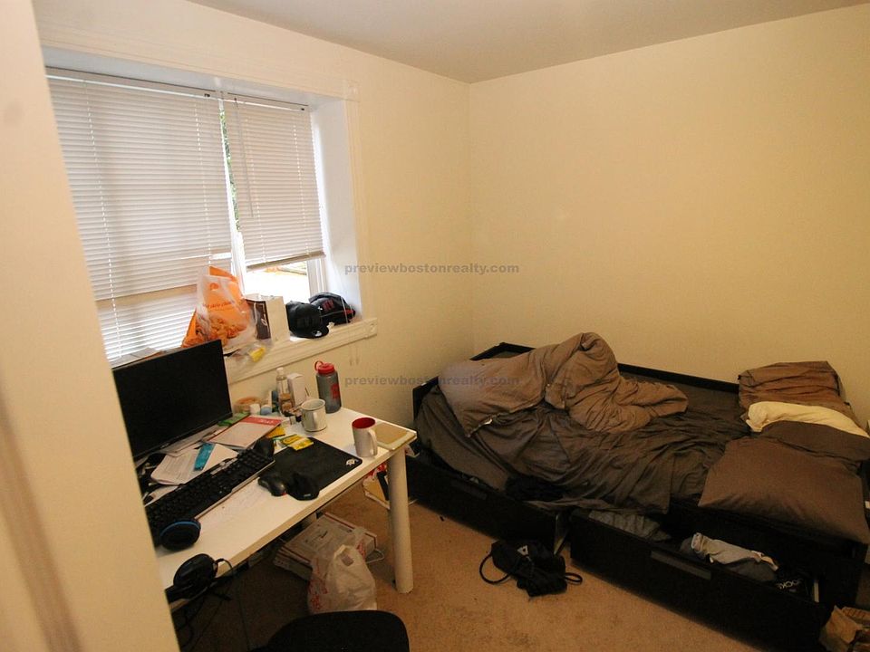 2nd image of 11 Embassy Rd #S21