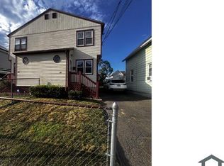 203 Adams St, Bridgeport, CT 06607