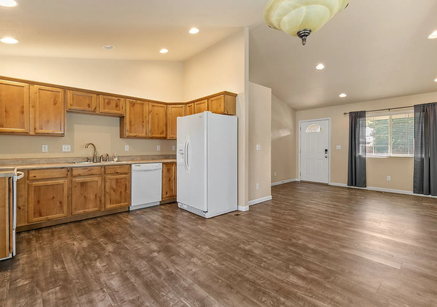3-Bedroom Ranch with Fenced Yard and 2-Car Garage in West Loveland — Photo 4