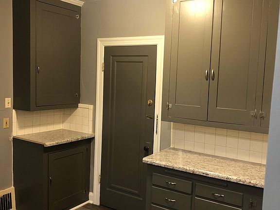 4th image of 2929 Northwood Ave #1