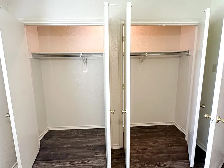 721 Avenue A #8 — Photo 29