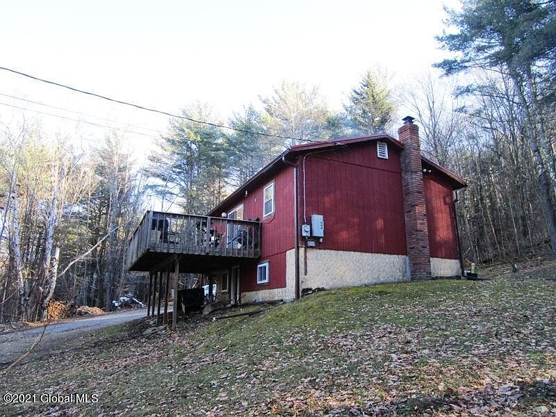 2nd image of 132 Munsell Lane