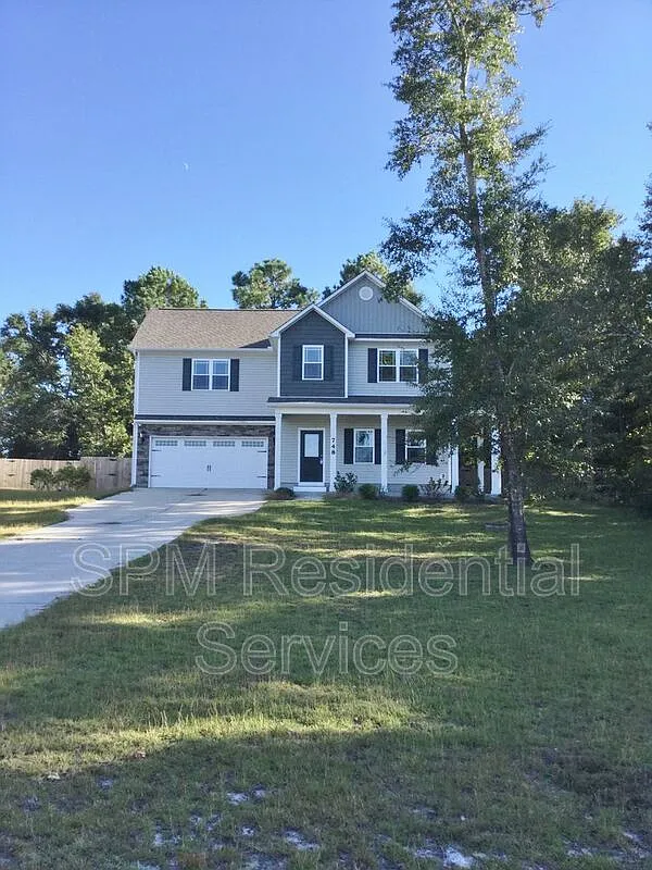 4 bed, 2.5 bath, 2020 sqft, $2,250 — Photo 1