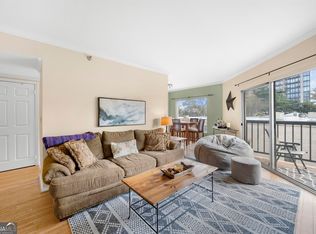 1 Biscayne Dr NW UNIT 402, Atlanta, GA