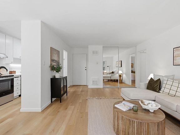 5th image of 845 N Humboldt St APT 210