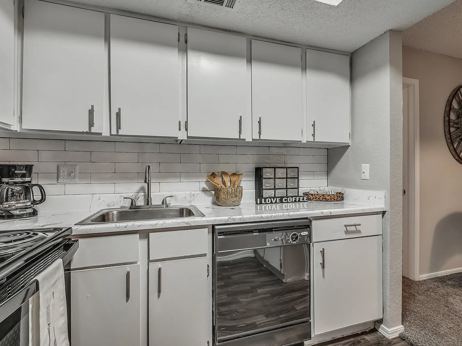Woodscape Apartments — Photo 4