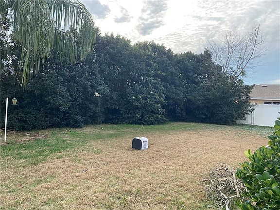 4th image of 4224 Whittner Dr