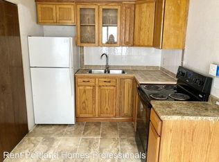 521 NE 75th Ave APT 3, Portland, OR 97213