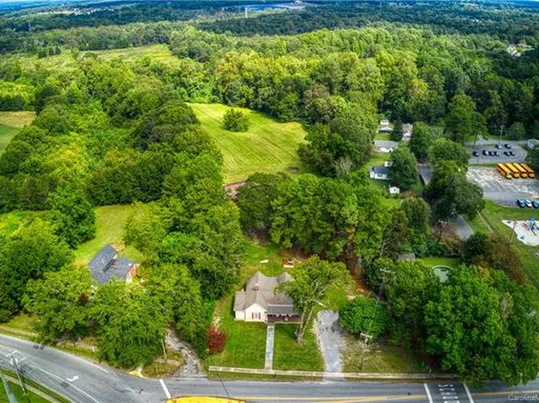 304 Carolina Ave, Grover, NC 28073