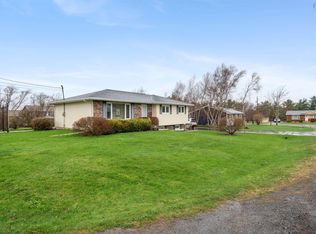 38 Oakridge Ter, Pictou, NS B0K 1H0
