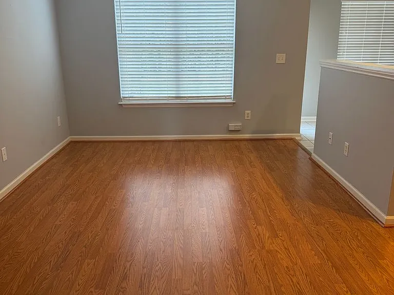 5048 Bartholomews Ln — Photo 3