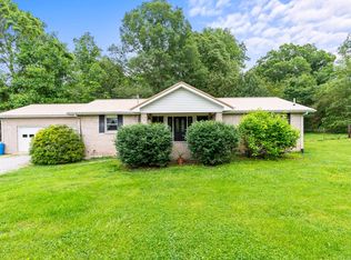 766 Maple Bend Rd, Winchester, TN 37398