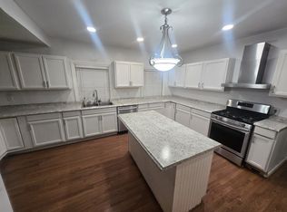 380 Grafton St APT 1, Worcester, MA 01604