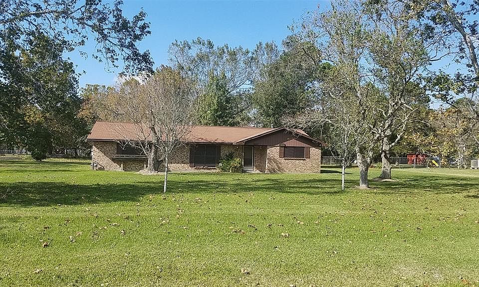 1st image of 3806 Sias Ln