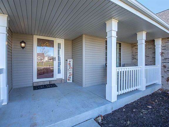 4th image of 6579 Hartwig Dr