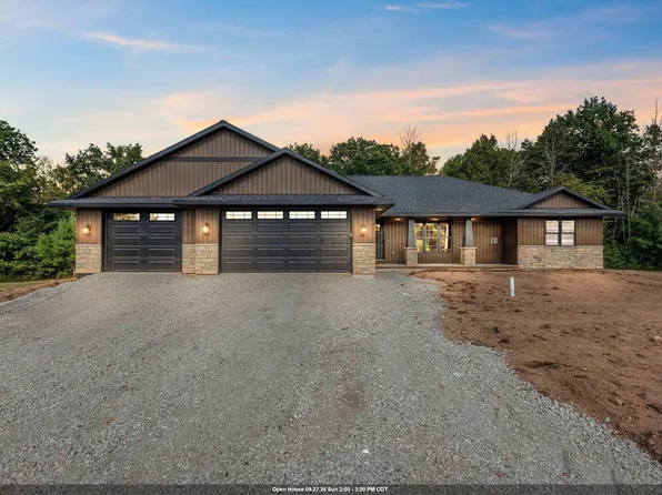 6157 Bay Hill Ct, Luxemburg, WI 54217