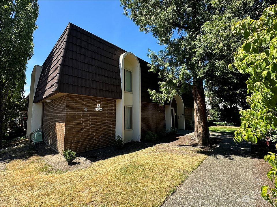 1st image of 11010 NE 68th St #624