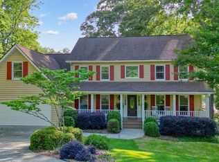 210 Malvern Pl, Roswell, GA 30076