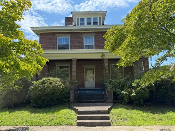 131 W 7th St, Weston, WV 26452