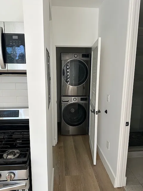 1 bed, 340 sqft, $1,950 — Photo 4