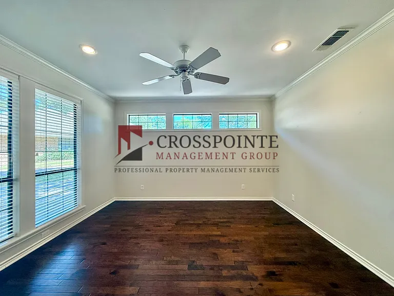 3308 Moss Gln — Photo 11