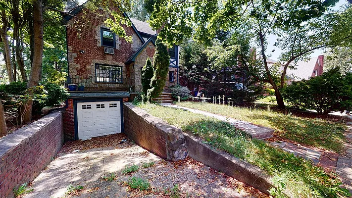 Rented by Metro Garden Realty NYC | media 8