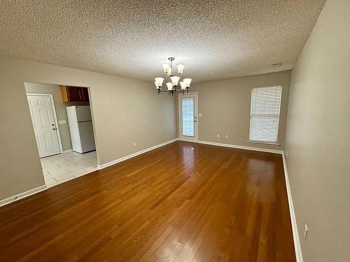 103 Balsam Poplar Way — Photo 4