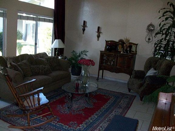 3rd image of 9036 Cavendish Ct