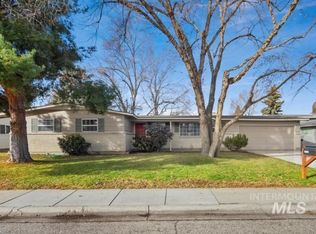 3725 N Buckingham Dr, Boise, ID 83704