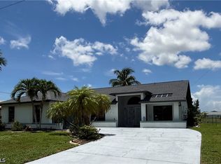 201 SW 8th St, Cape Coral, FL 33991