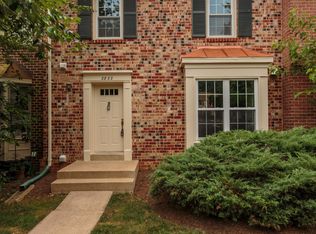 2822 Shawn Leigh Dr, Vienna, VA 22181