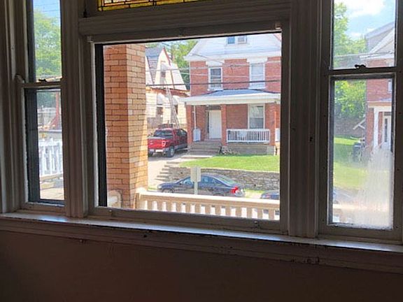 4th image of 2321 Rohs St