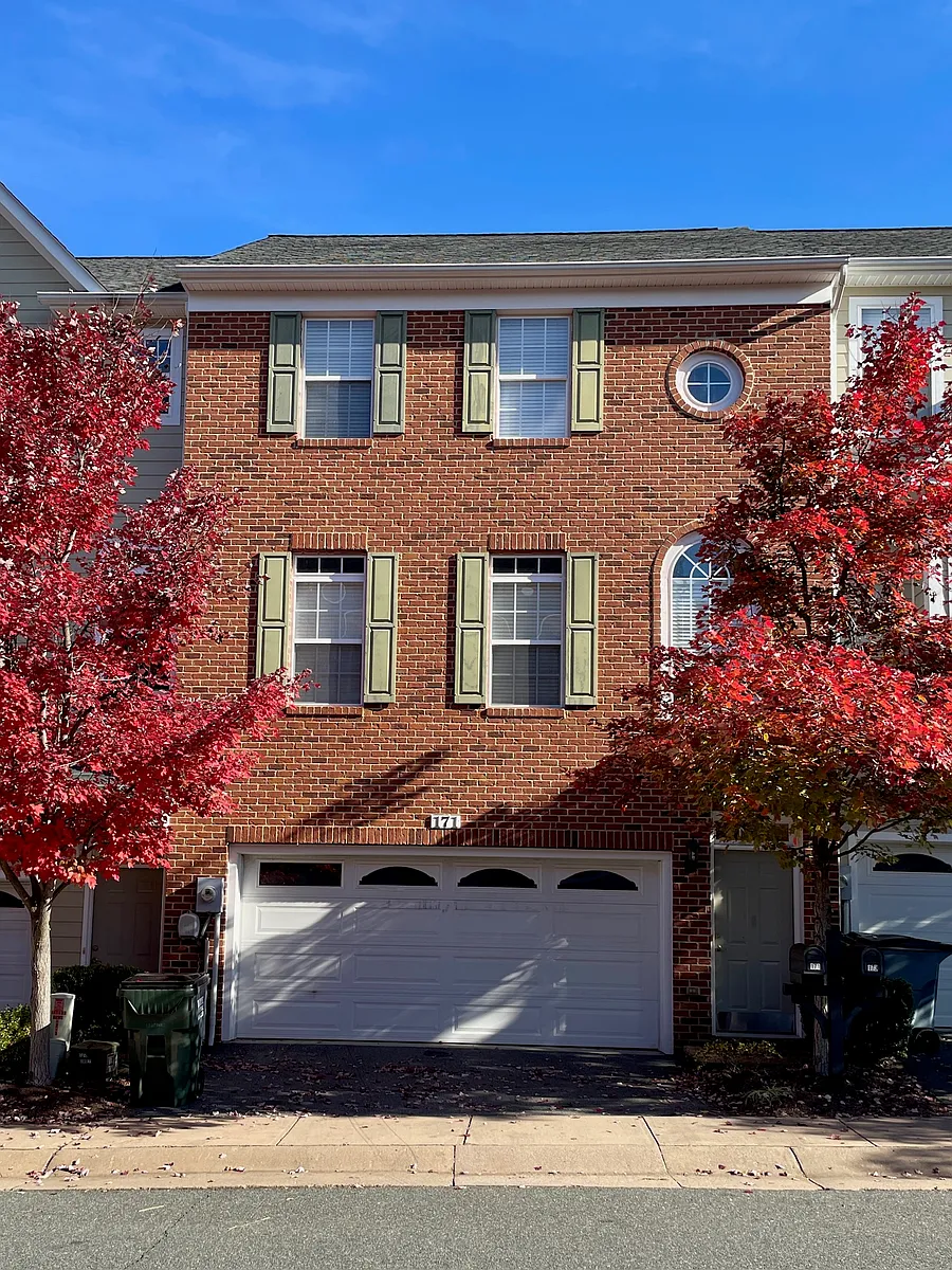 Photo 1 of 13 - 171 Brookwood Dr - Charlottesville, VA Primary Photo - 171 Brookwood Dr
